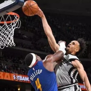  新秀控卫首秀惊艳，关键抢断锁定胜局