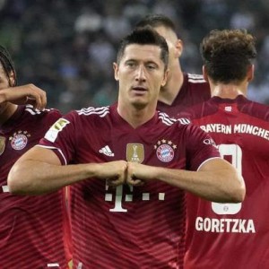  德甲射手王争霸，莱万梅开二度助拜仁