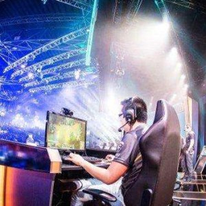  电竞赛事创新升级打造视觉盛宴