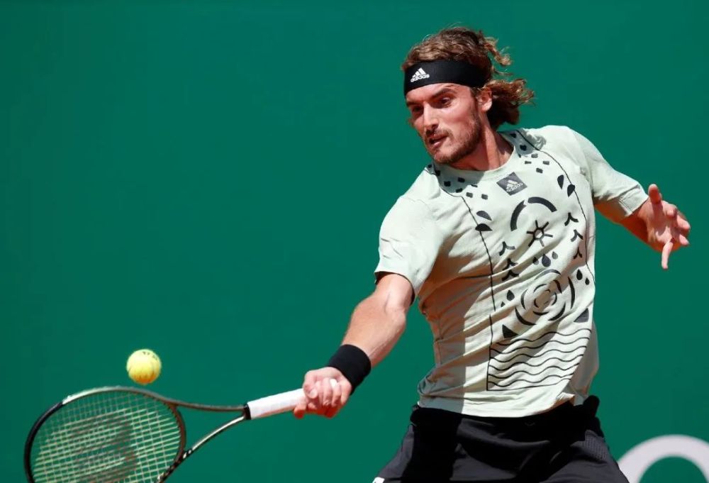  西西帕斯单反绝技频现，力克强敌晋级八强