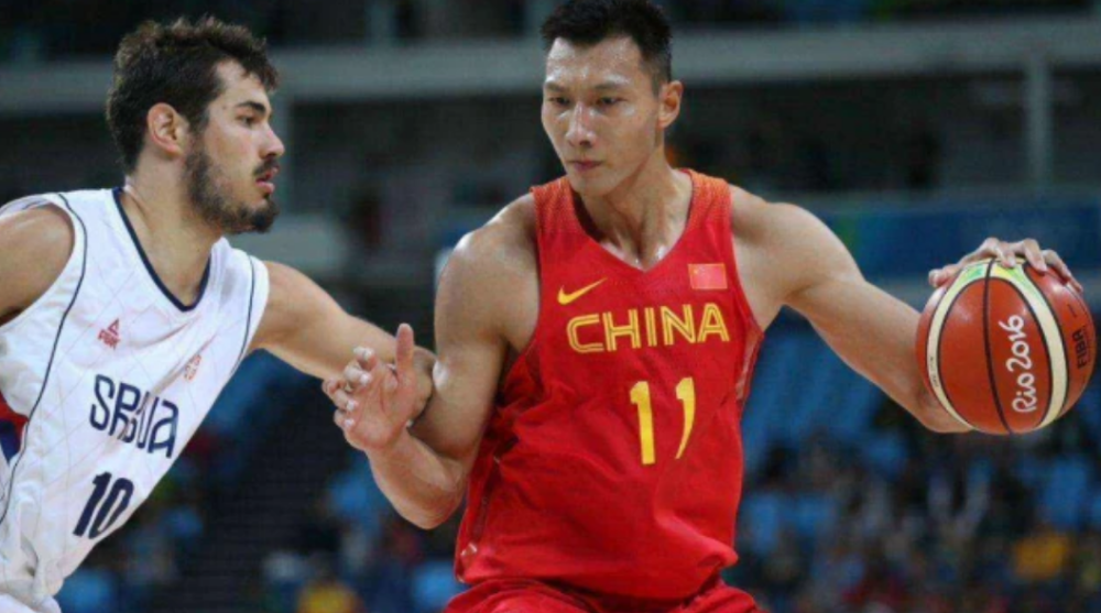  易建联复出首秀带领广东轻取深圳队