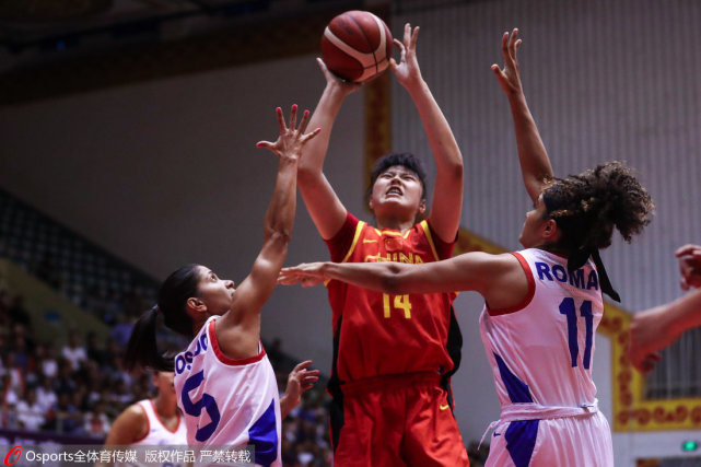  中国女篮热身赛，大比分击败澳大利亚练兵