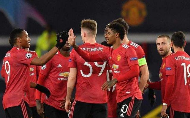  贝雷蒂尼正手火力全开血洗对手防线