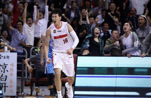  天津先行者外线发威，三分雨浇灭吉林队