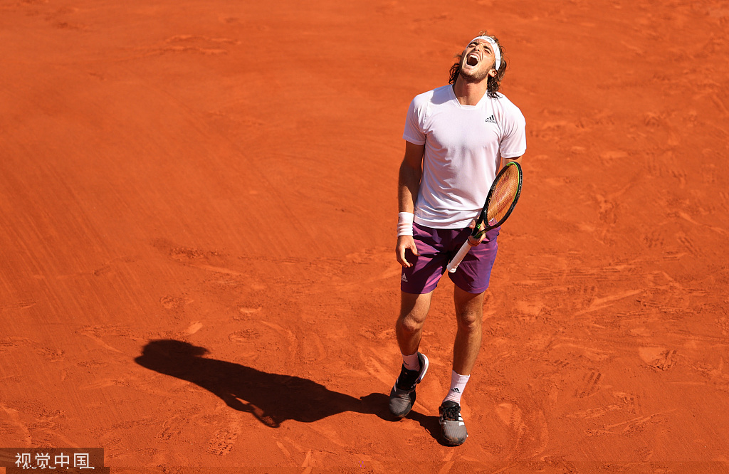  欧洲杯预选赛，葡萄牙客场完胜冰岛